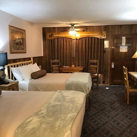 רד ריבר Copper King Lodge מראה חיצוני תמונה