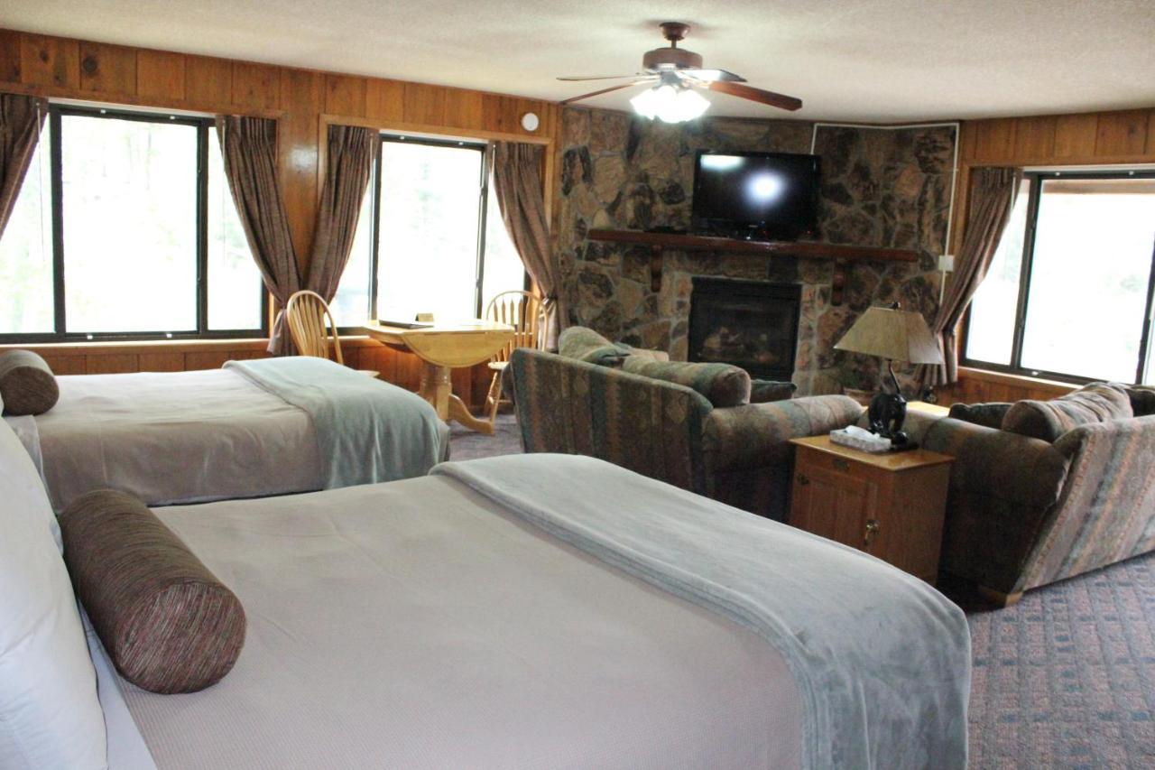 רד ריבר Copper King Lodge מראה חיצוני תמונה